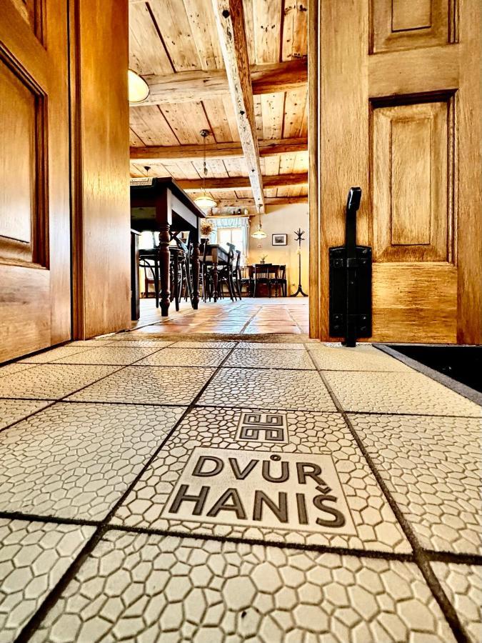 Dvur Hanis - Adults Only - Deti Od 12 Let Marsov nad Metuji Εξωτερικό φωτογραφία